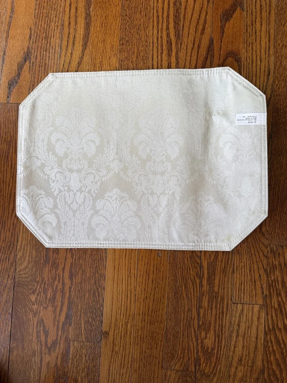 Royal Palace Elegant platinum Damask Placemats (set of 11) NWT